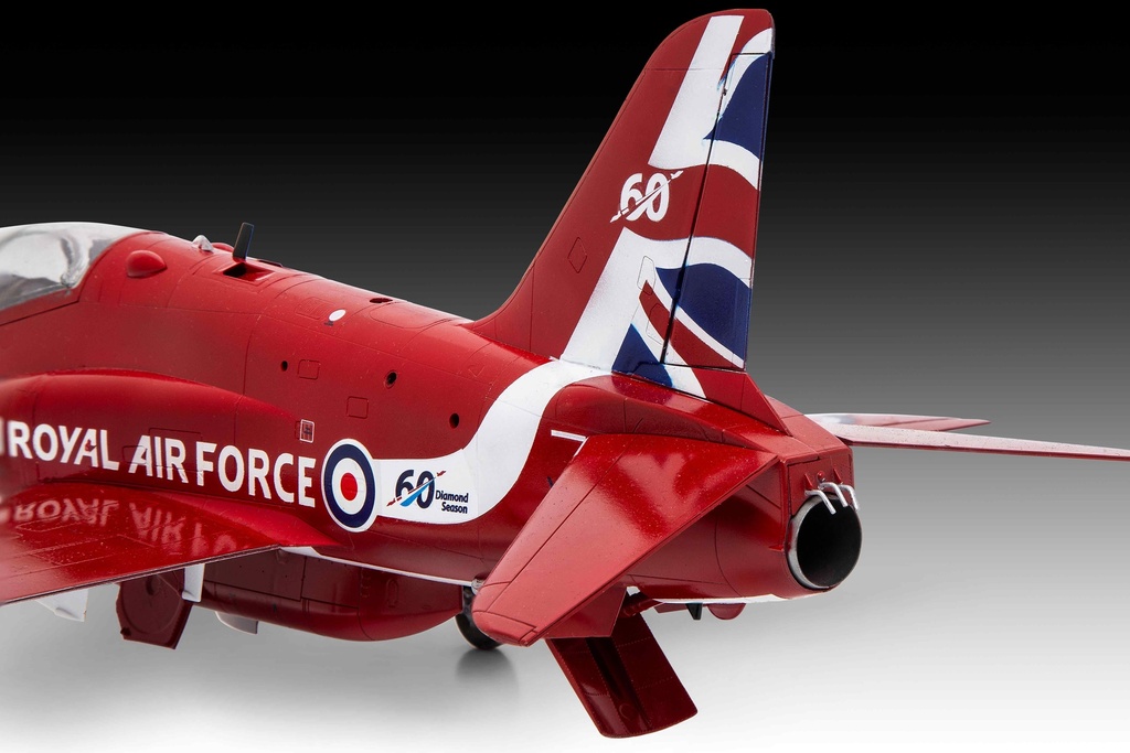 Revell 04284 - BAe Hawk T.1 Red Arrows - 1/32 - 36.8 cm long - 170 pièces