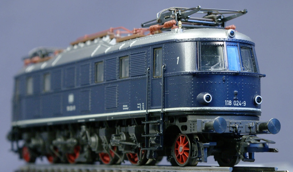 Märklin 3368 - Locomotive électrique BR 118 - DB