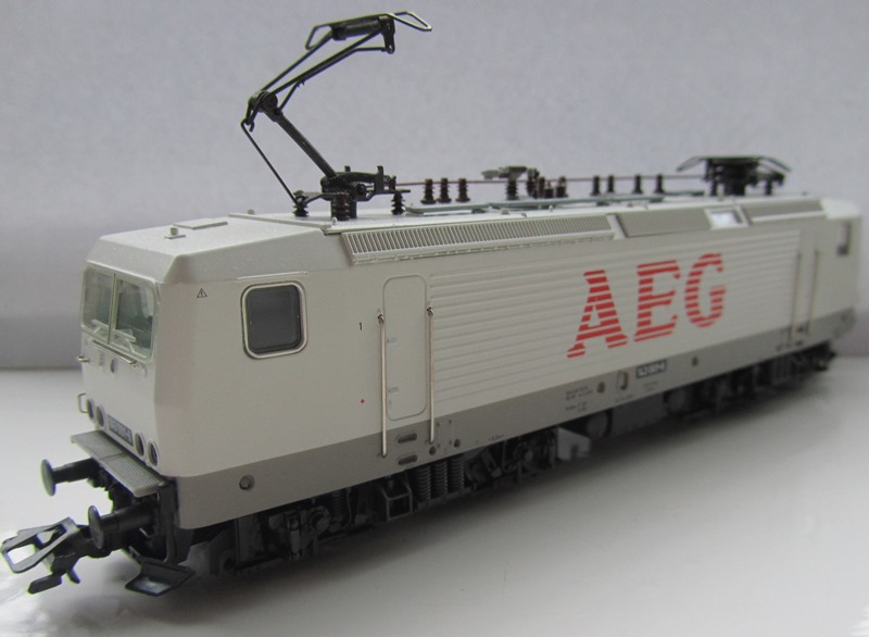 Märklin 3441 Locomotive électrique BR 143 - "AEG" - DB