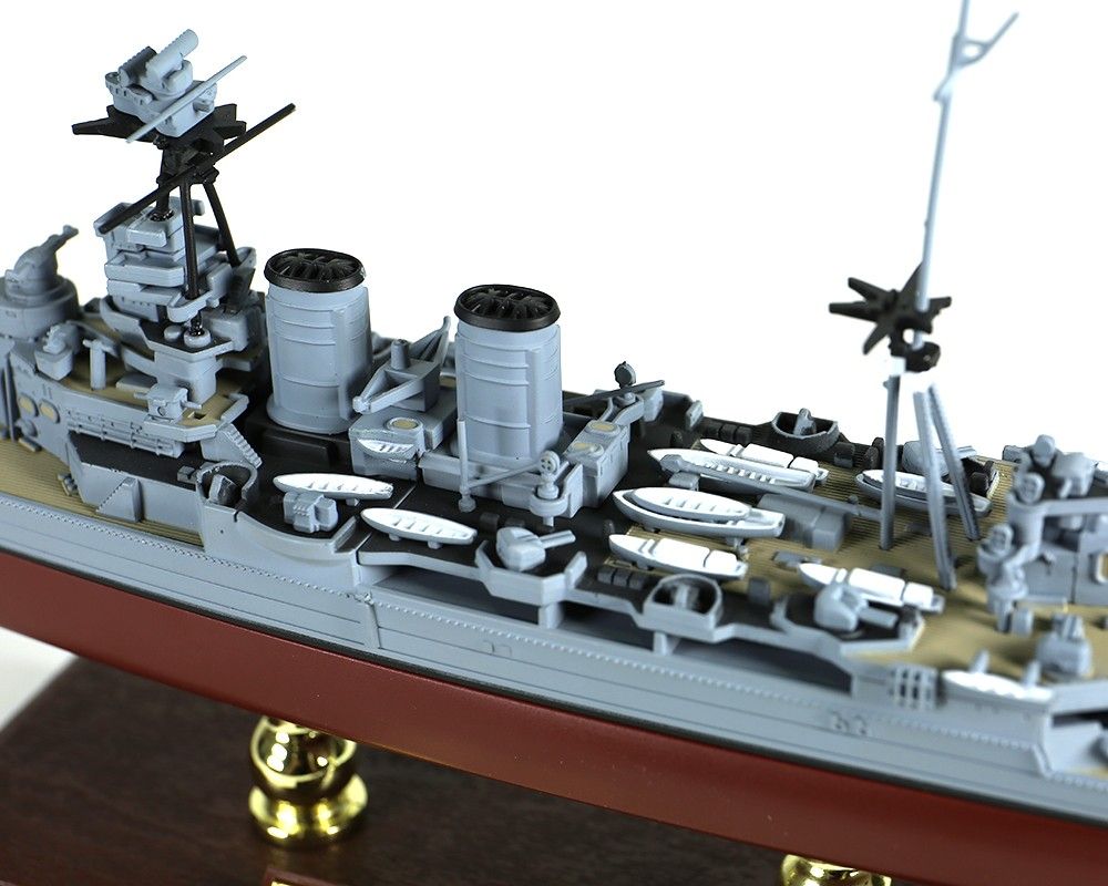Waltersons - British HMS HOOD "Battle of Danemark Strait, 1941" - 1/700