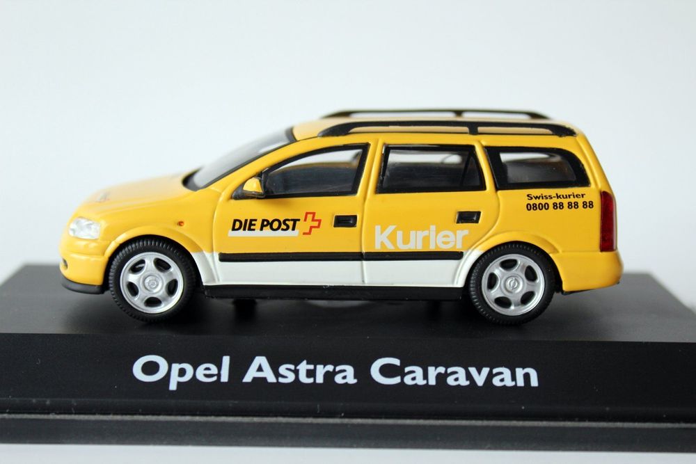 Schuco - Opel Astra Caravan - PTT - Jaune et Noire - 1/43  