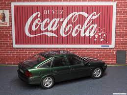 [SCH-04173] Schuco Miniature 04173 - Opel Vectra Fliessheck - Noire Métallisée - 1/43 