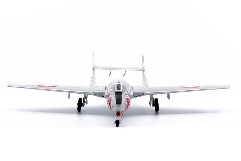 Ace - Vampire DH-100 Mk6 - "Sharkmouth" - Swiss Air Force - 1/72 - (Occasion vérifiée)