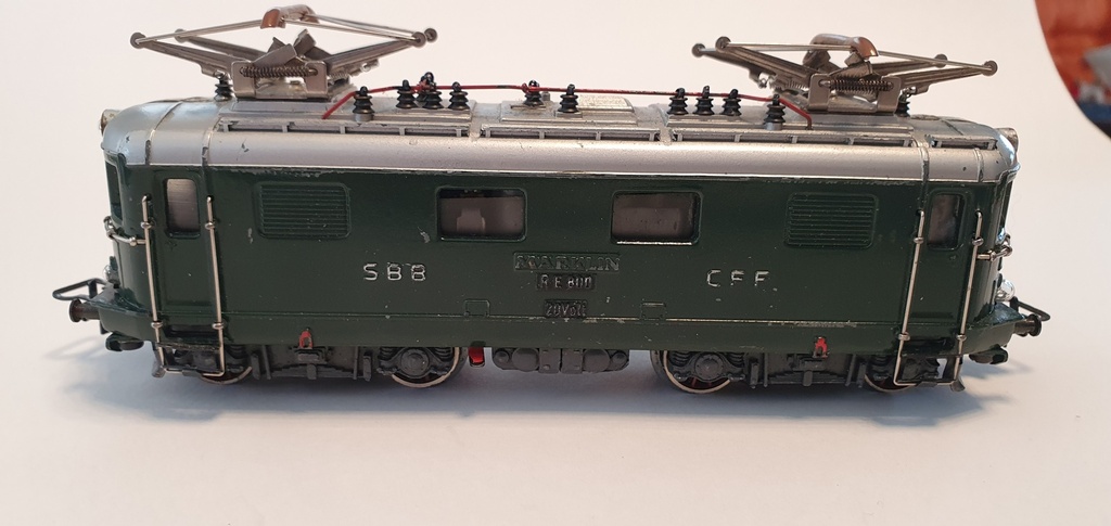 Märklin RE 800 - COLLECTOR !! - Locomotive électrique suisse Re 4/4 - Années 1950 - Avec boîte 346/4 (non concordante) et fiche d'instructions originale - HO - (Occasion vérifiée)