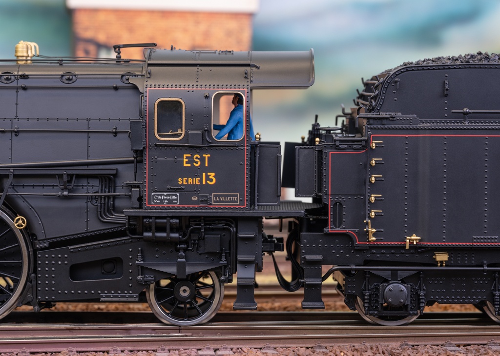 Märklin 55086 - Locomotive à vapeur série 13 - 241-A - Pour trains rapides - Avec tender séparé - De la Compagnie des chemins de fer de l'EST - Version pour "Edelweiss - CIWL" - Échelle I