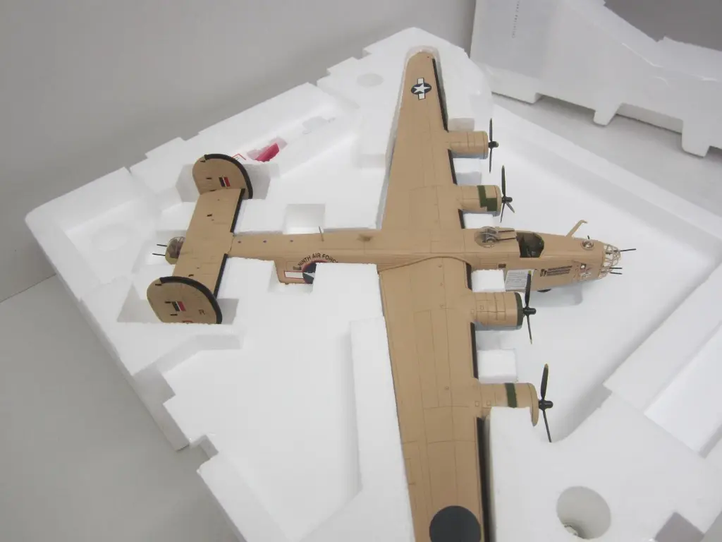 Armour Collection by The Franklin Mint - B24 "The Squaw" - USAAF - 1/48 - (Occasion vérifiée)