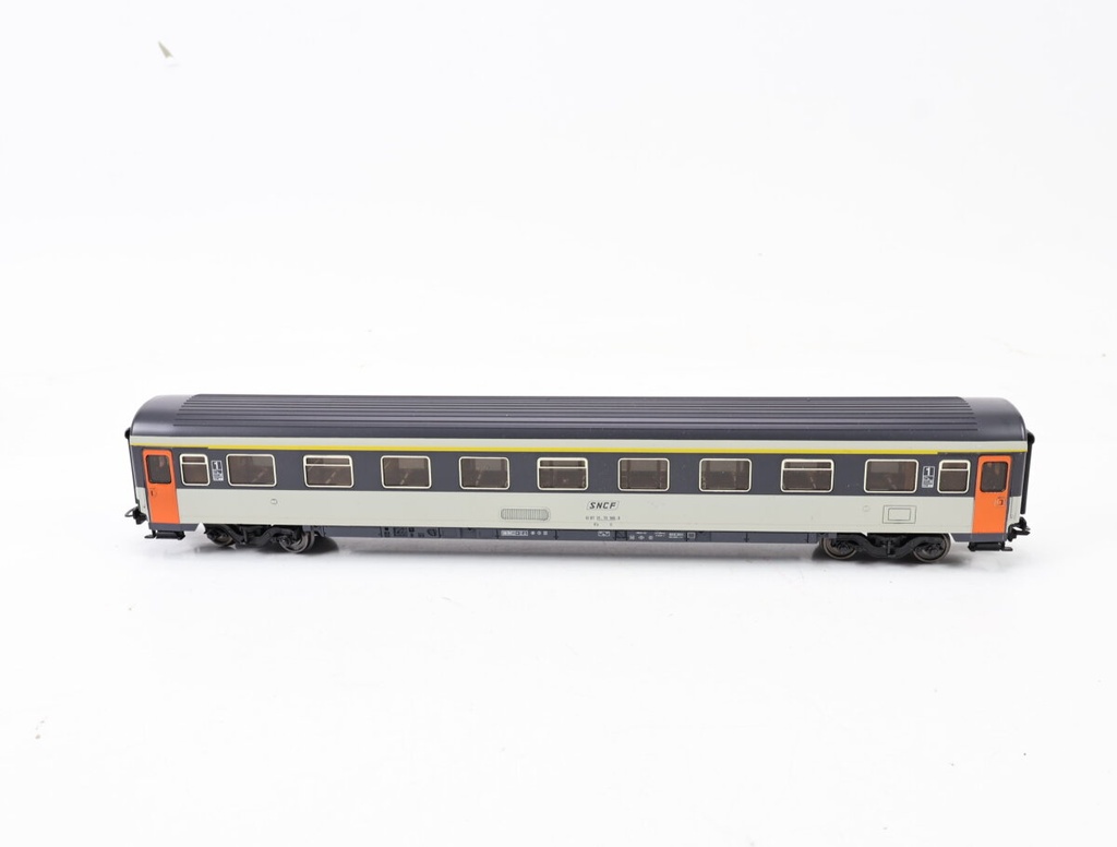Märklin 4161 - Voiture voyageurs - 1ère classe - SNCF - HO