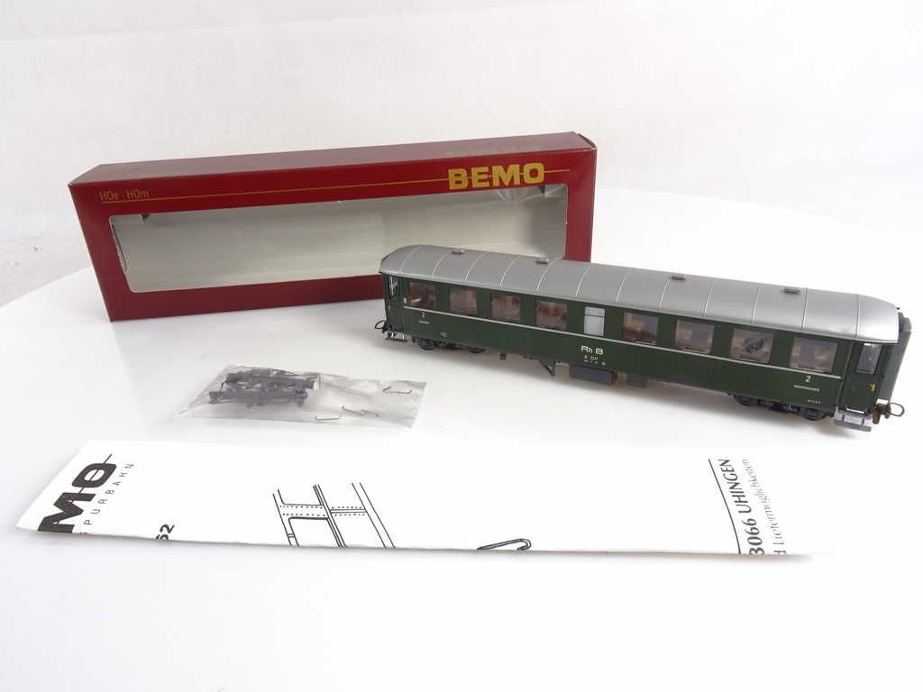 Bemo 3260 117 - Voiture voyageurs (en acier) - Rh B - B 2227 - 2ème classe - HOm