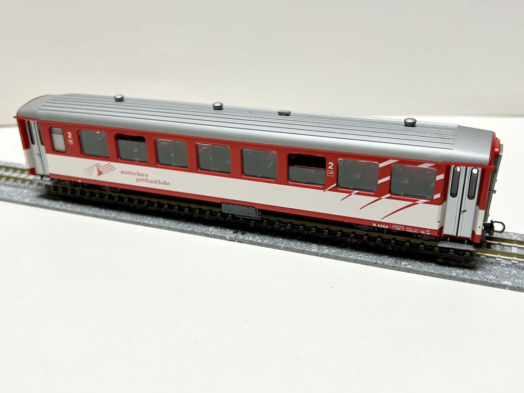 Bemo 3266 254 - Voiture voyageurs "Matterhorn Gotthardbahn" - 2ème classe - B 4264 - HOm
