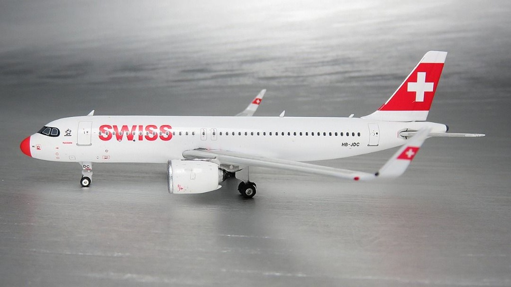 Phoenix - Airbus A320neo "Red Nose" - HB-JDC - 1/400