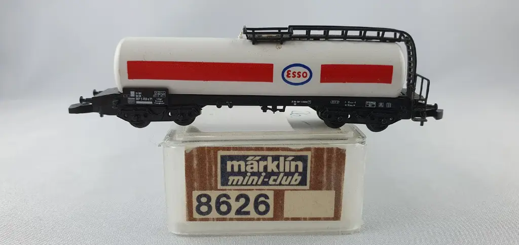 Mini-Club 8626 - Wagon-citerne "Esso" à 4 essieux - "Z"