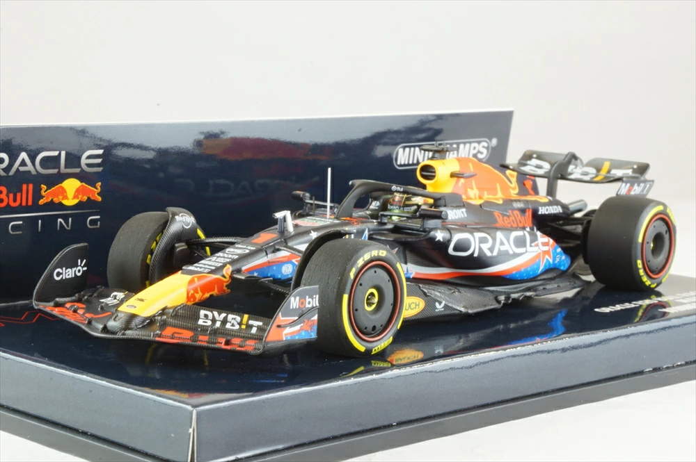Minichamps - Oracle Red Bull Racing RB19 -  Winner Austin GP 2023 - #1 - Max Verstappen - 1/43