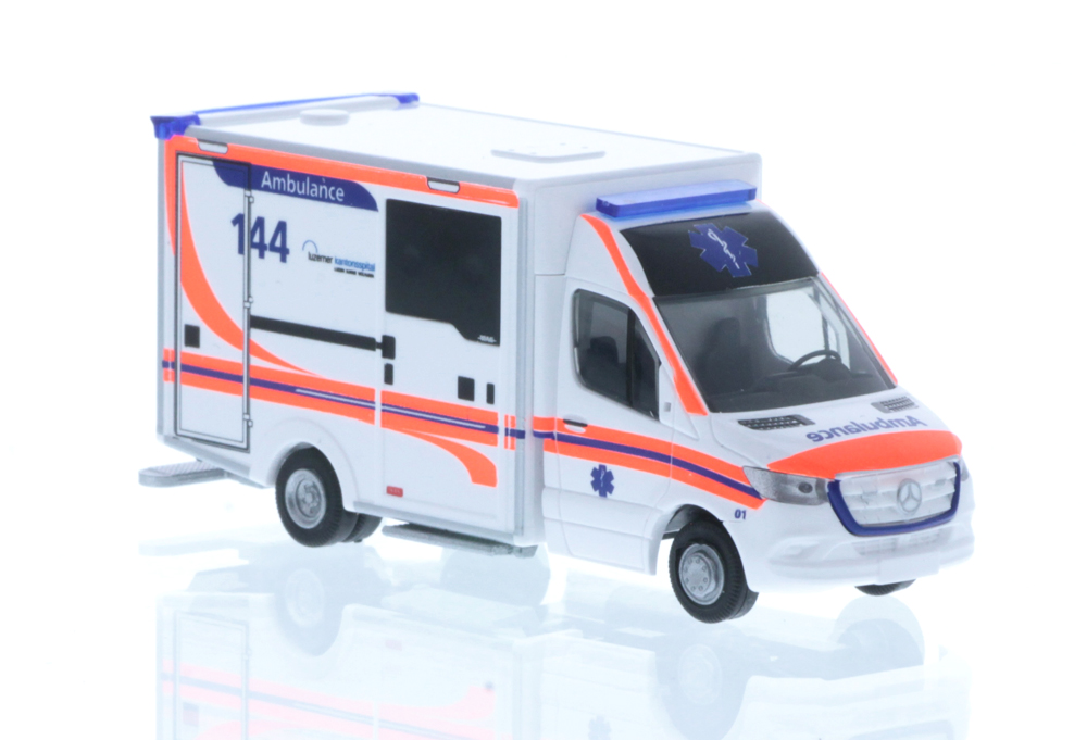 Rietze 76105 - WAS Design RTW'18 Ambulance - "Kantonsspital Luzern" (CH) - 1/87