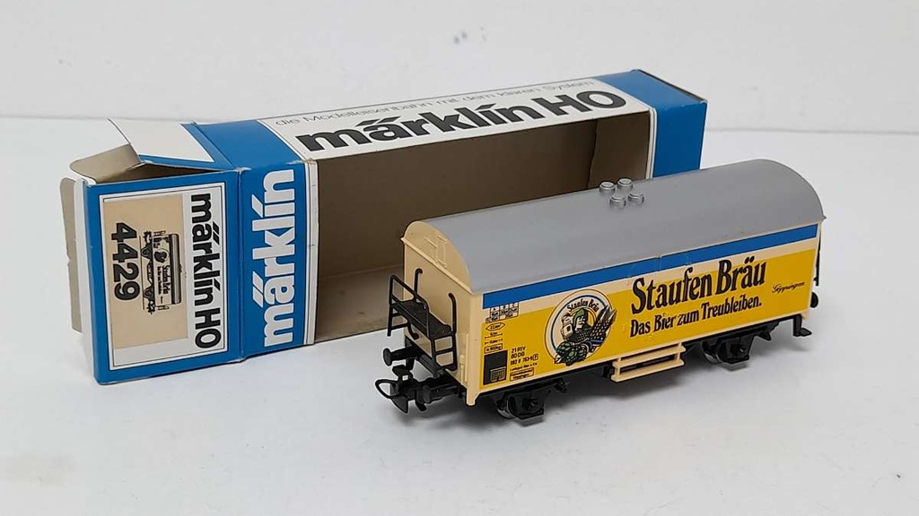 Märklin 4429 - Wagon couvert réfrigérant à 2 essieux - "Staufen Bräu" - DB - HO