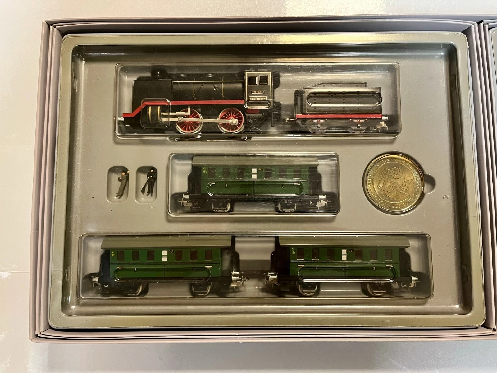 Märklin 0050b - Coffret anniversaire "50 ans Märklin" comprenant 1 Composition vapeur tractée  train nostalgique - HO