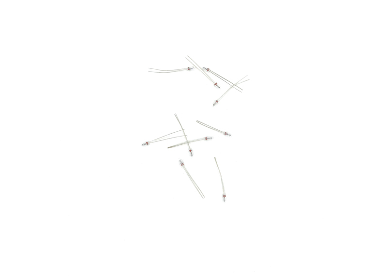 Märklin E602100 - Ampoule à incandescence claire 10 V/0,3 W - (1 pièce)