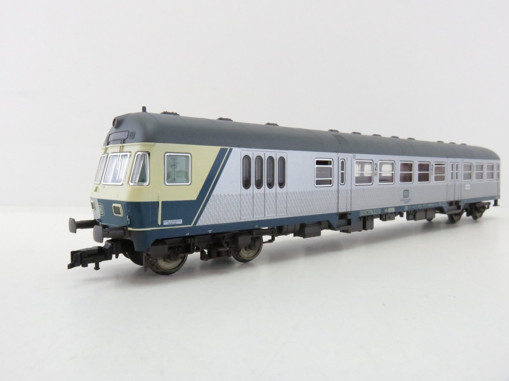 Fleischmann 5140 Wagon DB voyageurs 2ème classe début convoi HO