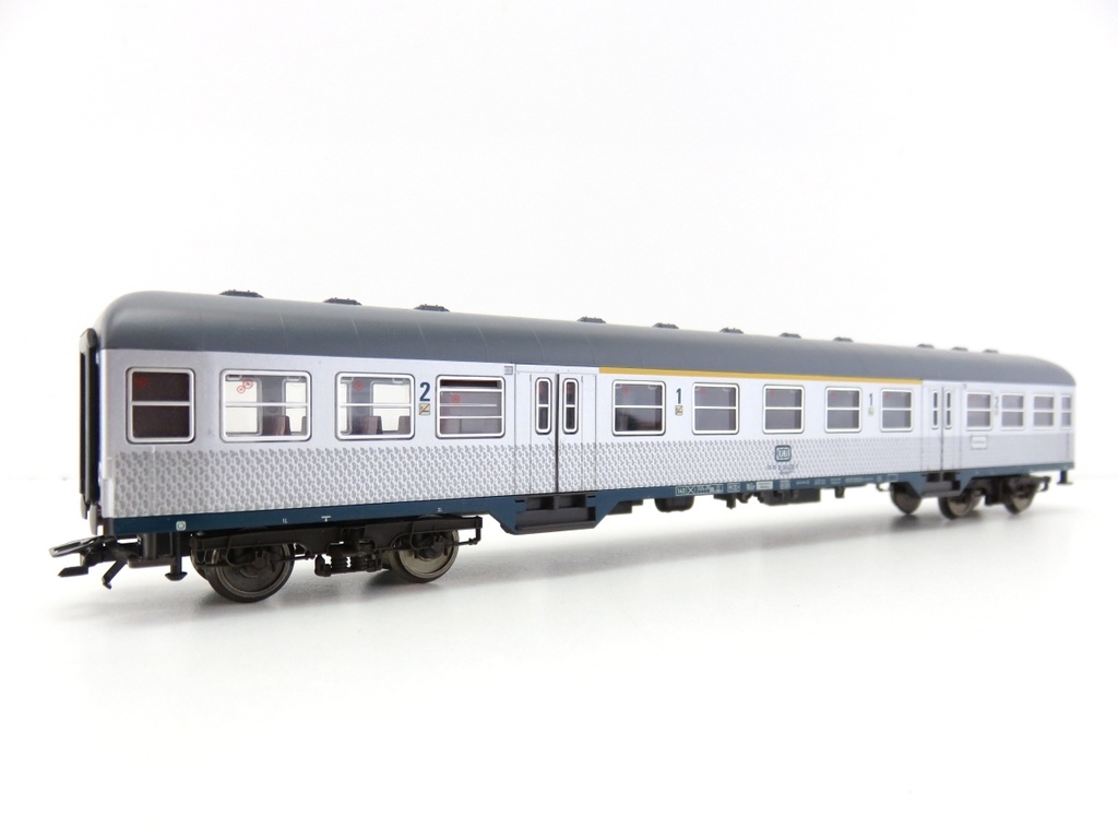 Fleischmann 5141 Wagon DB voyageurs 1ère et 2ème classe HO