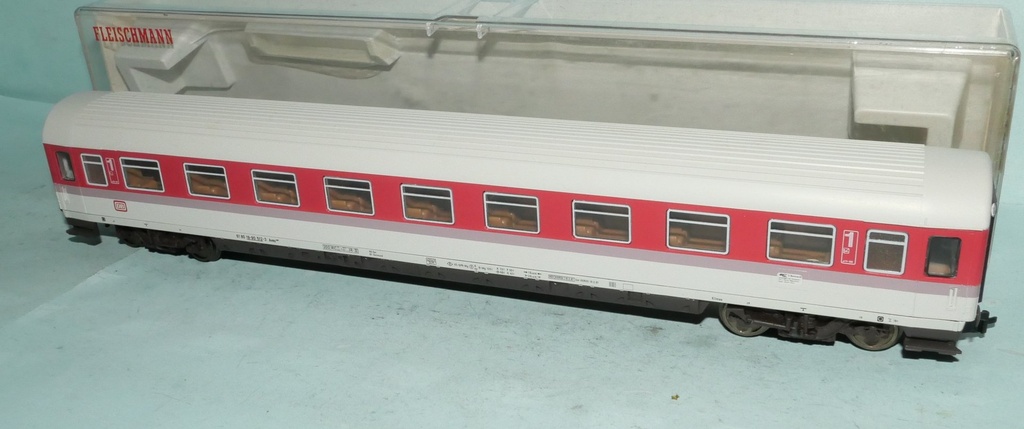 Fleischmann 5181 Wagon DB voyageurs 1ère classe HO
