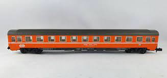Arnold - 3773 Wagon CFF voyageurs 2ème classe orange "N"