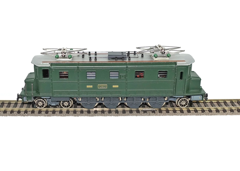 HAG - 141 Locomotive Ae 4/7 SBB - HO