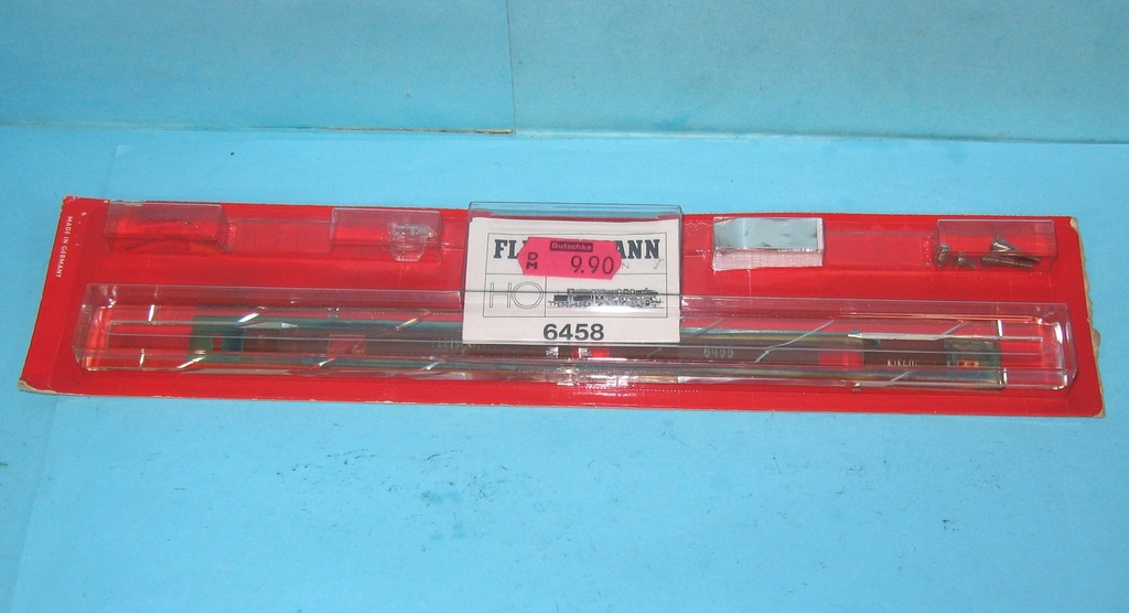 Fleischmann 6458 - Eclairage intérieur pour les voitures de voyageurs d'une longueur utile de 264 mm - HO