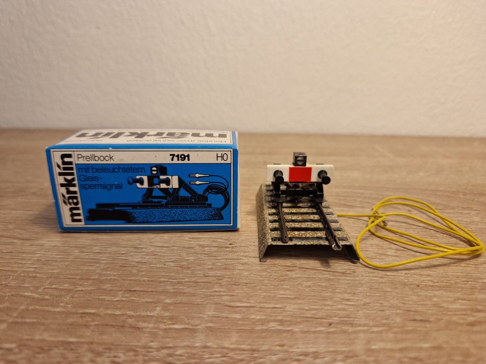 Märklin 7191A HO - Heurtoir M avec éclairage sur le milieu (Occasion vérifiée)
