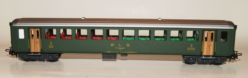 HAG 441 - BLS Wagon voyageurs 2ème classe - DC - (ancien boitage) - HO