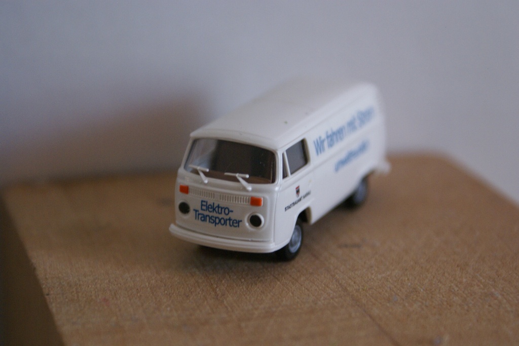 Brekina 214 - VW Kasten T2 "Elektro Aargau" - Edition Suisse - 1/87  