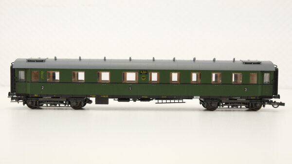 Liliput 845 02 - Voiture grandes lignes type - 1ère, 2ème et 3ème classes - 14 044 dépôt de Hanovre - (plaques d'itinéraires inclus) - DR - HO  
