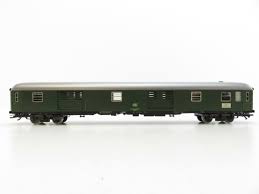 Märklin 4093b - Fourgon à bagages de train avec portes roulantes - DB - HO