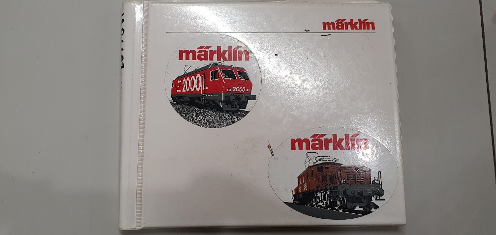 Catalogue Märklin 1987/88 pour détaillants - État passable - Avec annotations manuscrites et pages modifiées/découpées - Incomplet (Occasion vérifiée)