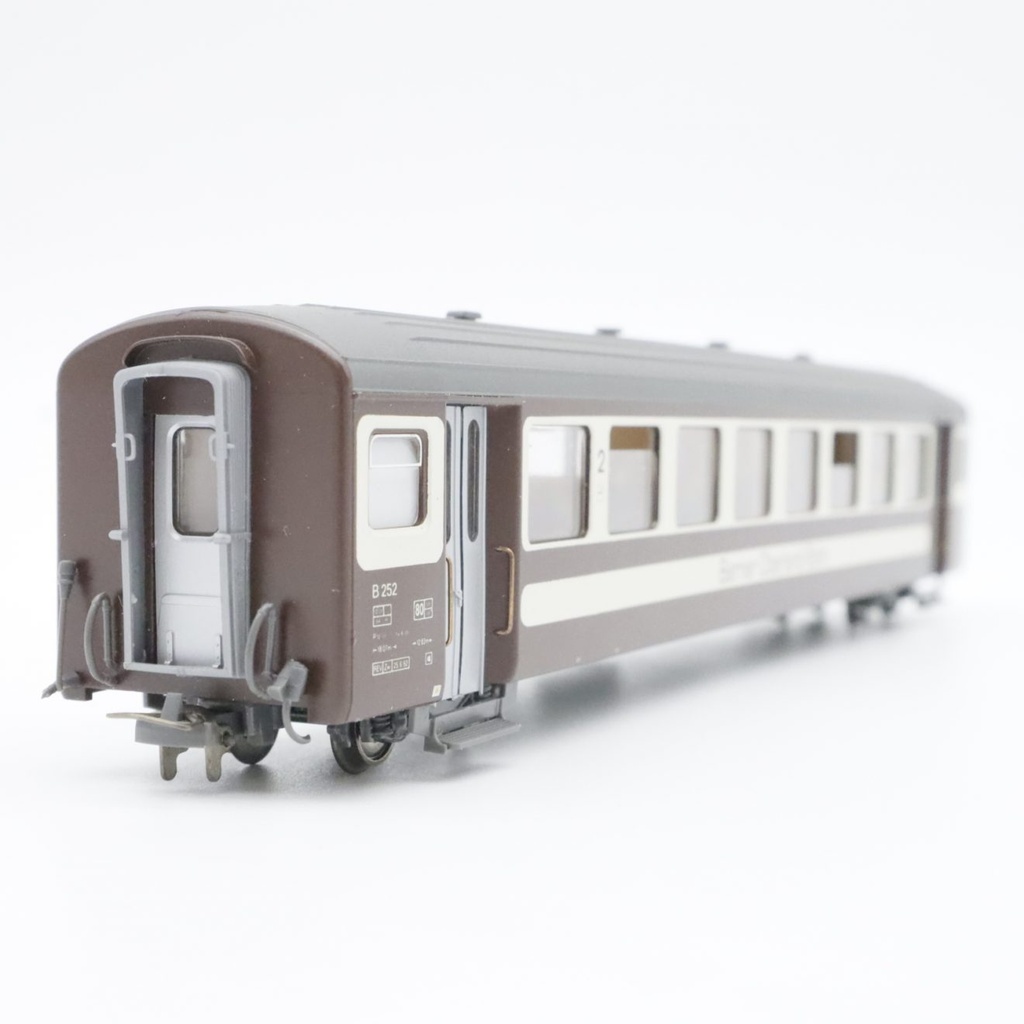 Bemo 3271 712 - Voiture voyageurs "Berner Oberland-Bahn" - 2ème  classe - B 252 - HOm