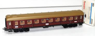 [MAR-4191] Märklin 4191 - Voiture voyageurs de la Königlich Württembergische Staatseisenbahn - 8359 - 3ème classe - HO