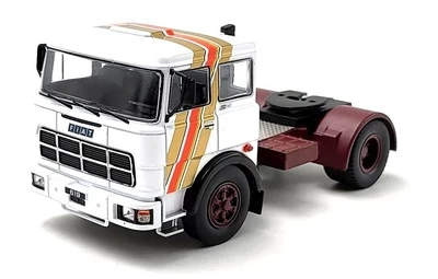 [IXO-TR126.22] IXO - Tracteur Fiat 690 T1 - 1961- 1/43