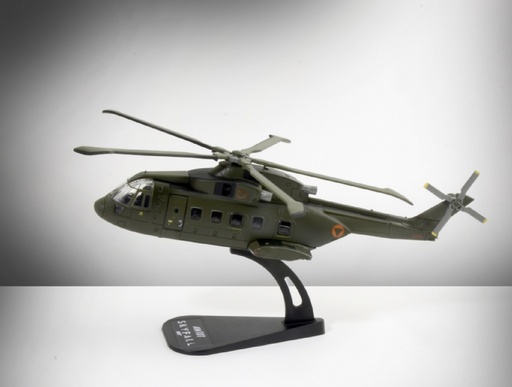 [OKAZ-ITA-48182] Italeri - Agusta Helicopter AW101 - James Bond "Skyfall" - Celebrating 50 years of 007 - Avec support de présentation - 1/72 - (Occasion vérifiée)
