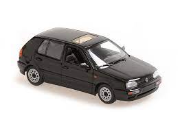 [MAX-940055501] Maxichamps Volkswagen Golf 1997  1/43