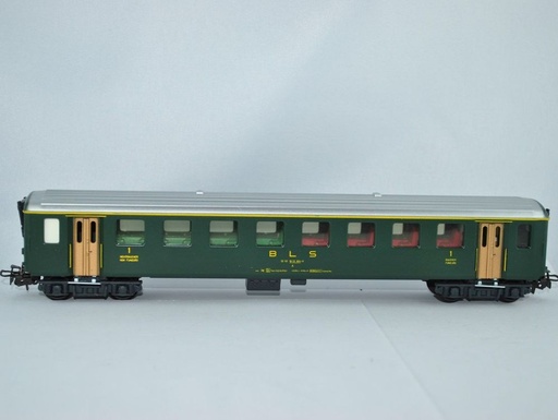 [HAG-451] HAG 451 - BLS Wagon voyageurs 1ère classe - DC - (ancien boitage) - HO