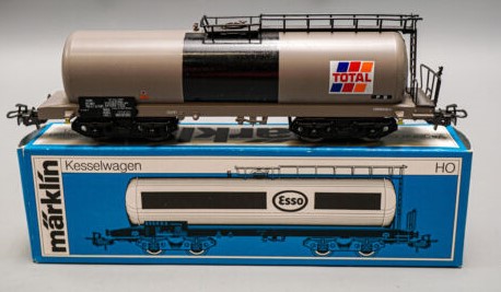 [MAR-4751] Märklin 4751 - Wagon citerne "Total" - HO (ancien boitage)