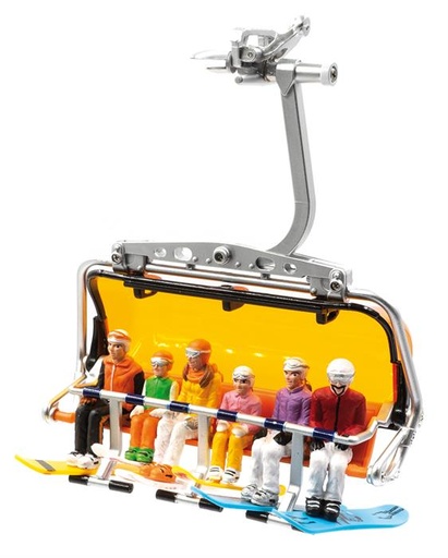 [JC-54400] JC 54400 - 6 Figurines assises avec skis HEAD et bâtons - 1/32