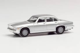 [HER-430814] Herpa 430814 - Jaguar XJ 06 - Grise métallisée - 1/87  