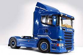 [ITA-3947] Italeri 3947 - Scania R400 Streamline Flat Roof - 1/24 