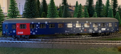 [MAR-42691] Märklin 42691 - Voiture voyageurs 518651-40 421-3 - DSB - 2ème classe - HO    