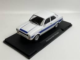 [MCG-18385] ModelCar  - Ford Escort MK1 RS 2000 - 1/18    