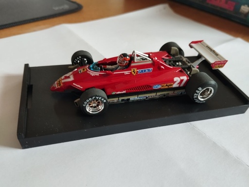 [BR-R593-CH] Brumm - Ferrari 126 C2 - Grand Prix du Brésil 1982 - Gilles Villeneuve #27  (avec pilote) - 1/43