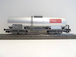 [LIL-225 58] Liliput 225 58 - Wagon-citerne "ERMEFER" 33 RIV 85 - SBB-CFF - HO  (Boîtage abîmé)