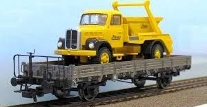 [LIL-L235046] Liliput L235046 - Wagon à ranchers Km gris avec chargement camion Saurer 5DM Welaki "STUAG" - SBB-CFF - HO - Emballage un peu défraîchi   