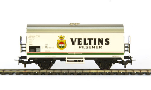 [MAR-4416] Märklin 4416 - Wagon couvert réfrigérant à 2 essieux type Ichqrs 377 "Veltins" - DB