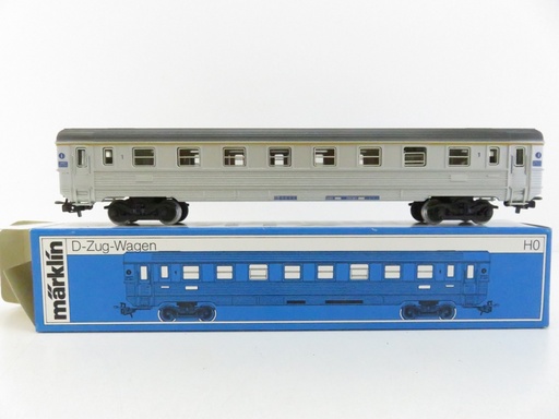 [MAR-4076] Märklin 4076 - Voiture grandes lignes -1ère classe - type A8 myfi dite inox - SNCF - HO